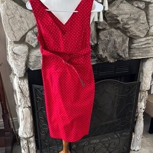 Red Sleeveless V-Neck Sheath Midi Dress